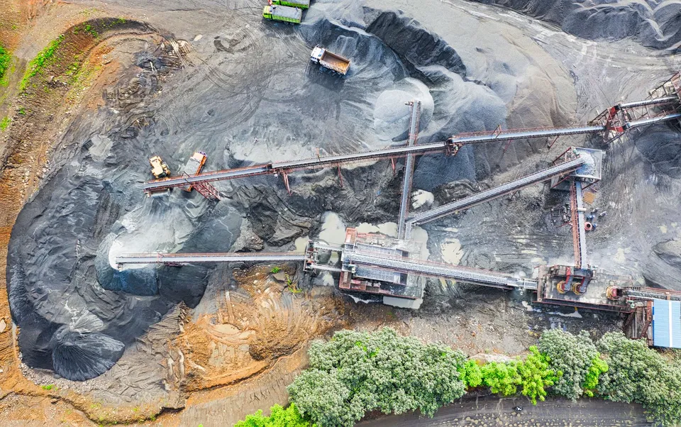 The Real Line in Mining Hiring: When Experience Stops and Retraining Starts
